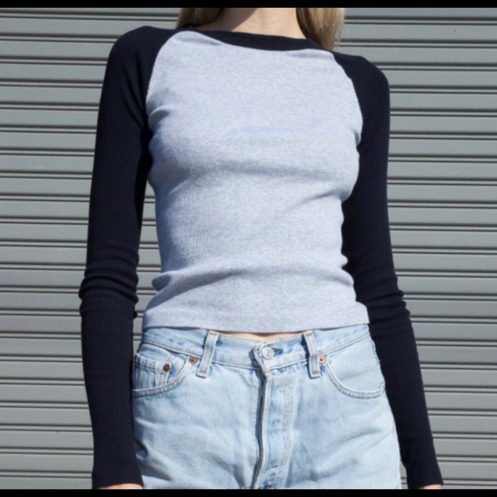 Brandy Melville long sleeved bella top black